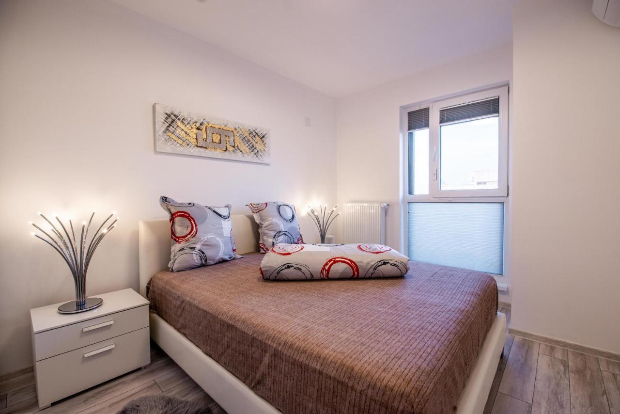 Luxury Westpark 2 Presidentialsuite With Lake View W4 Bucareste Exterior foto